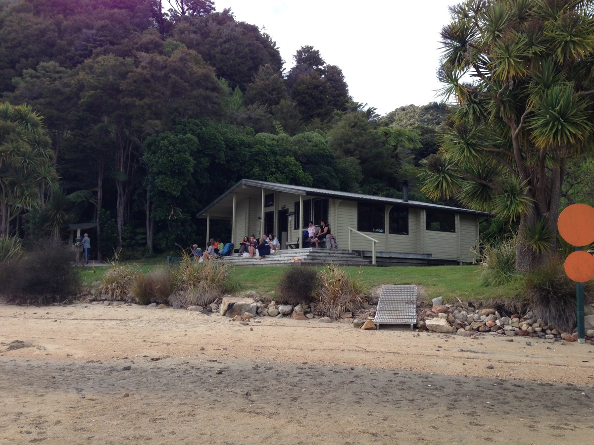 Awaroa Hut - Abel Tasman
